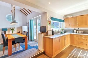 Photo 9- click for photo gallery